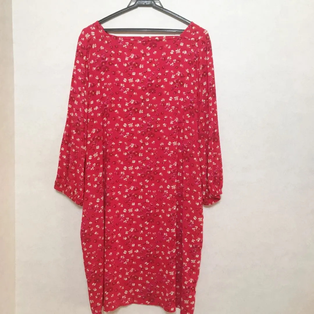 Thumbnail of Floral print dress