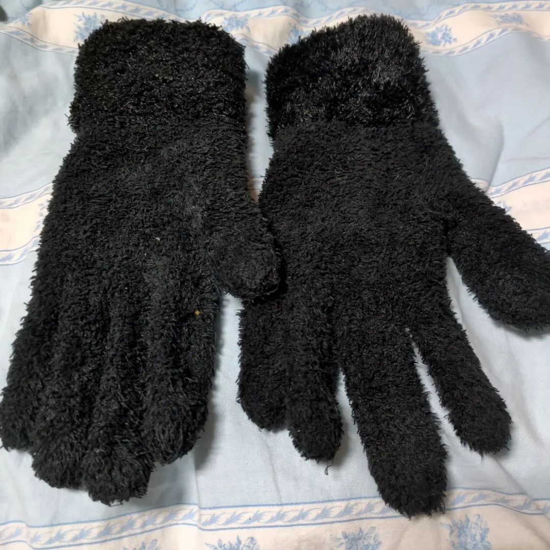 Thumbnail of Women's gloves winter black
