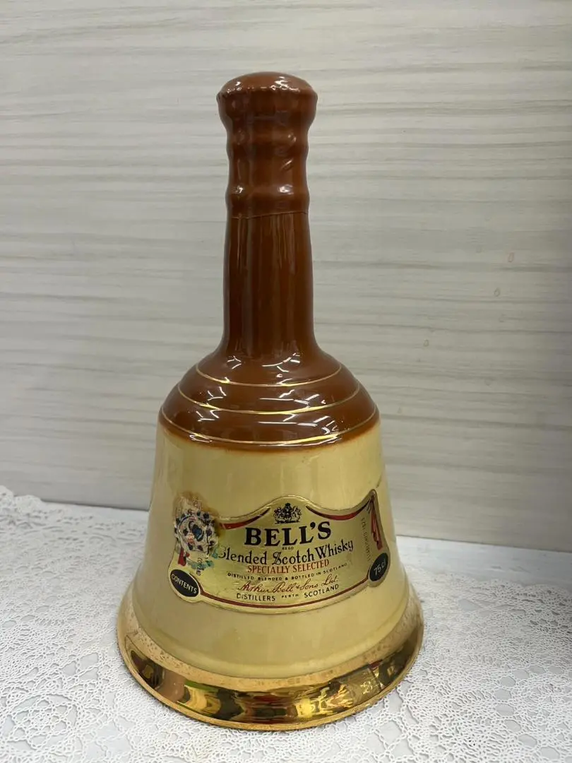 Bell's ウイスキー、Arnold Napoleonブランデー箱付き Yahoo!オークション -「ベルズ」(ブランデー) (アルコール)の