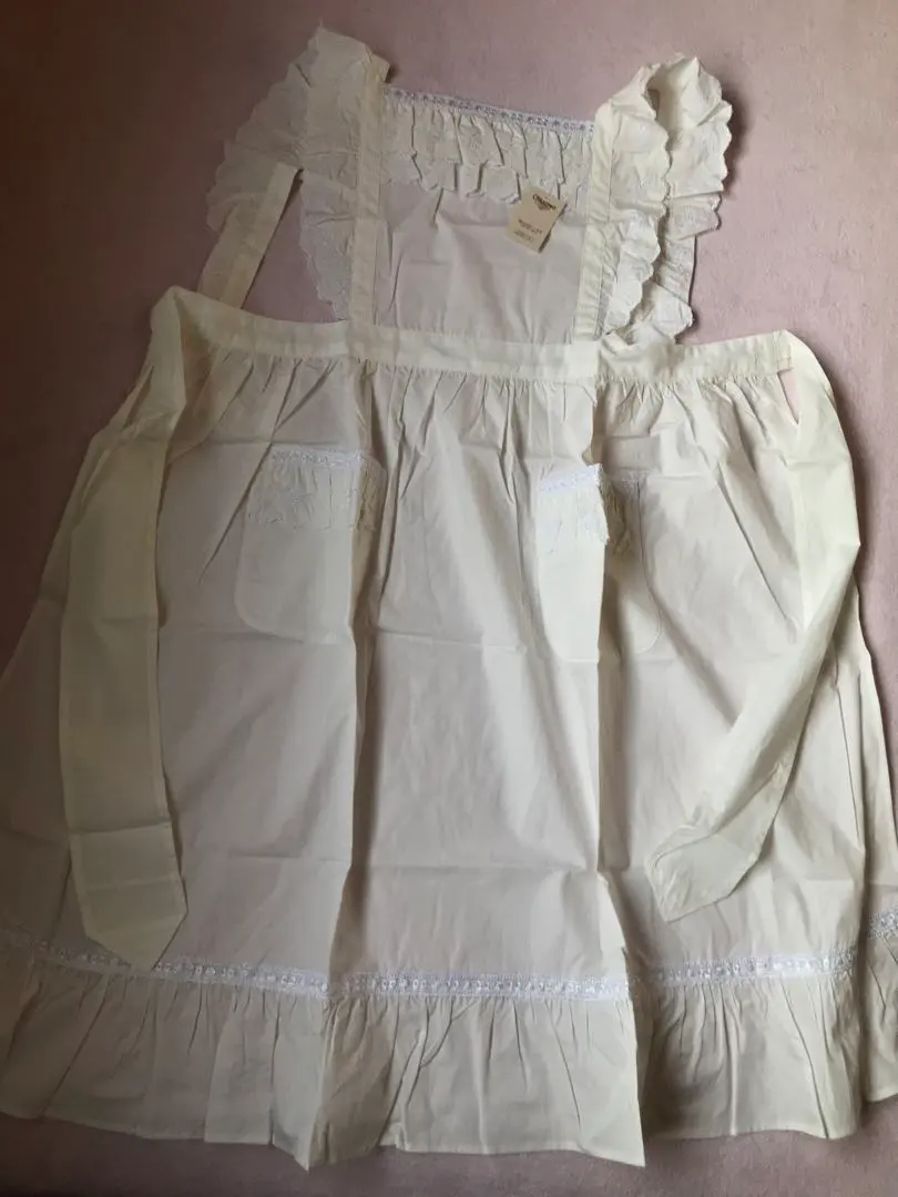 Thumbnail of Chikazawa Lace Frill Apron Yokohama Motomachi