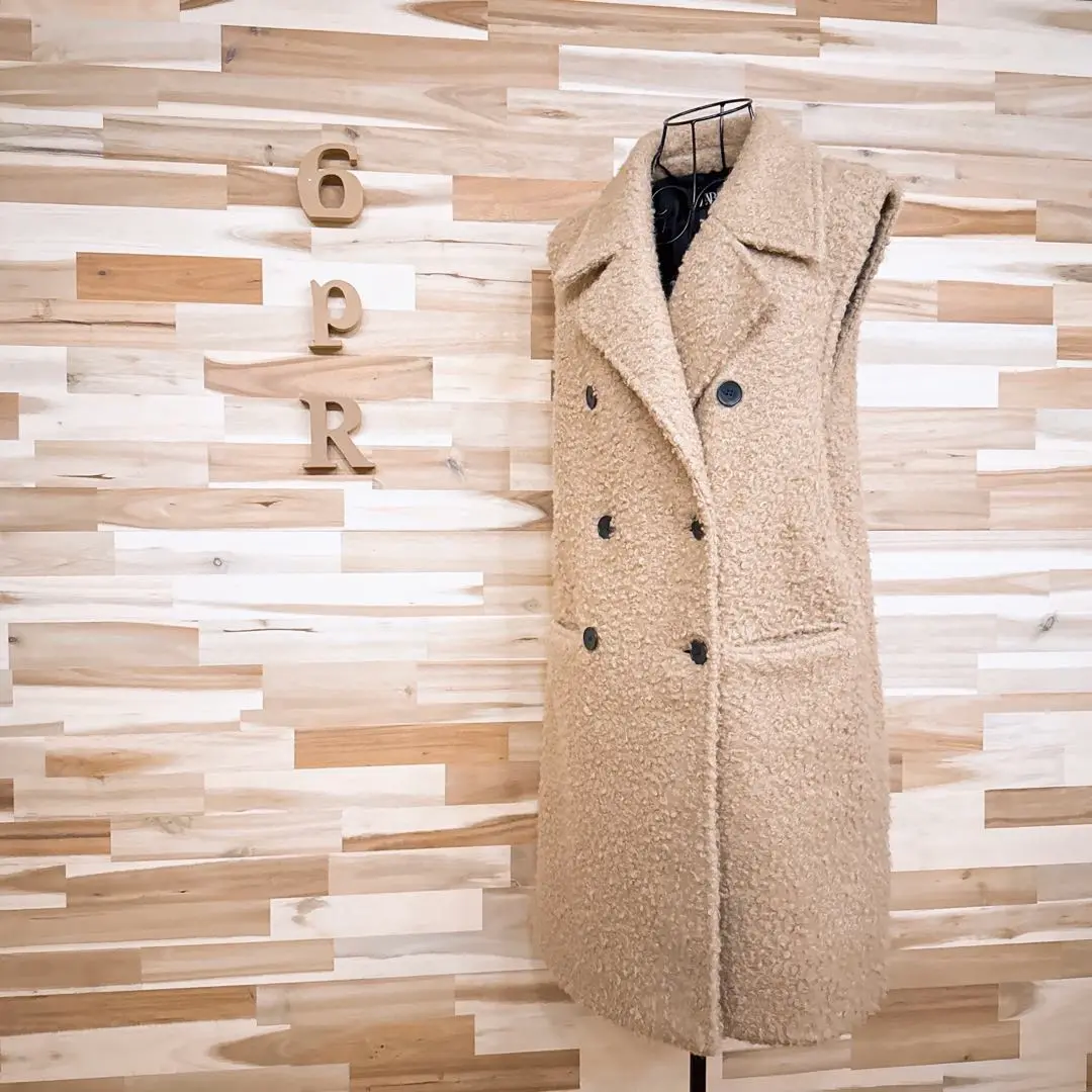 新品　未使用　ZARA コットン　オーバーサイズ　ボリューム　ベスト　アウター 新品 未使用 ZARA コットン オーバーサイズ ボリューム ベスト