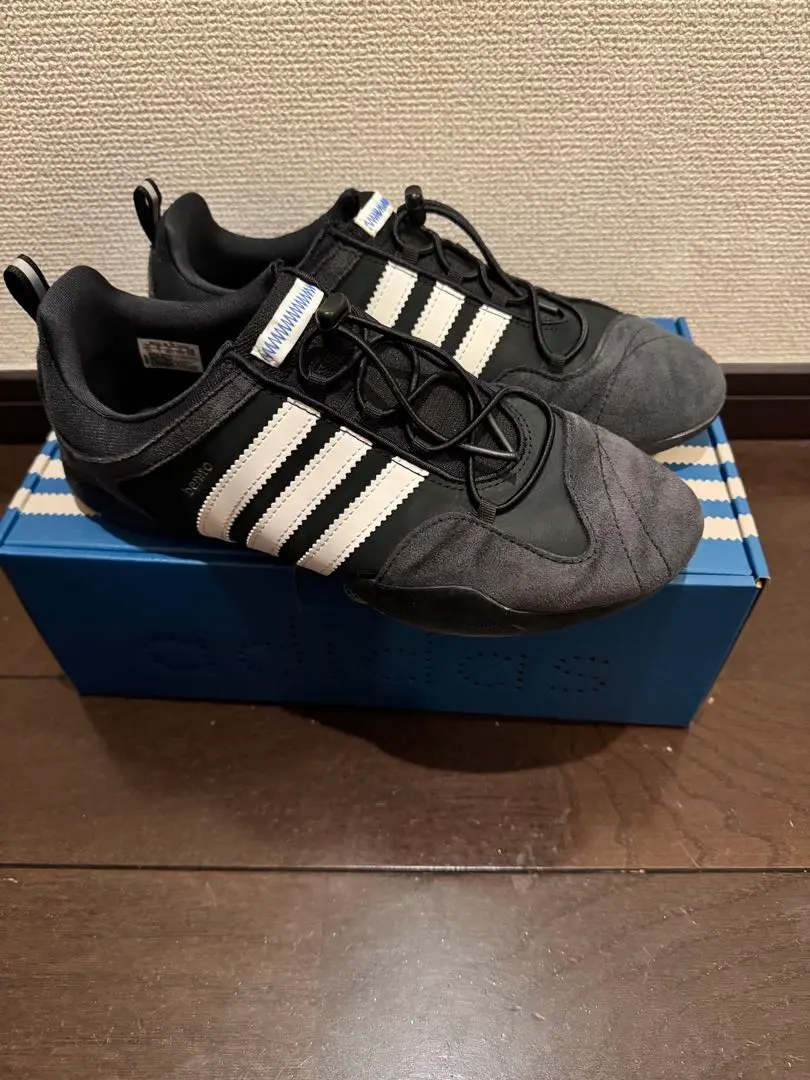 壞痞兔 × adidas Ballerina "Core Black" 的縮圖