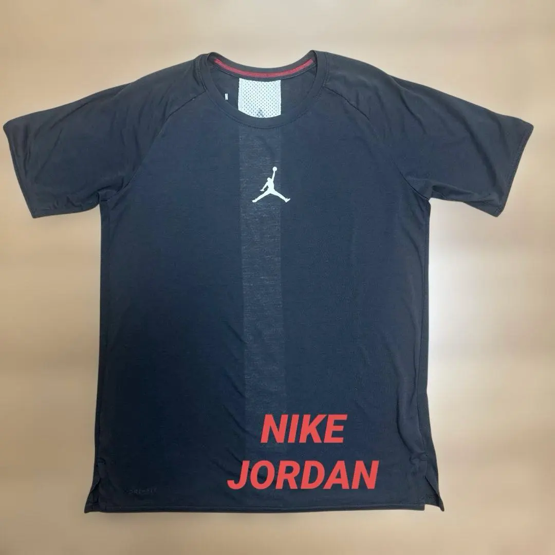 Thumbnail of NIKE JORDAN Black T-shirt S (165cm)