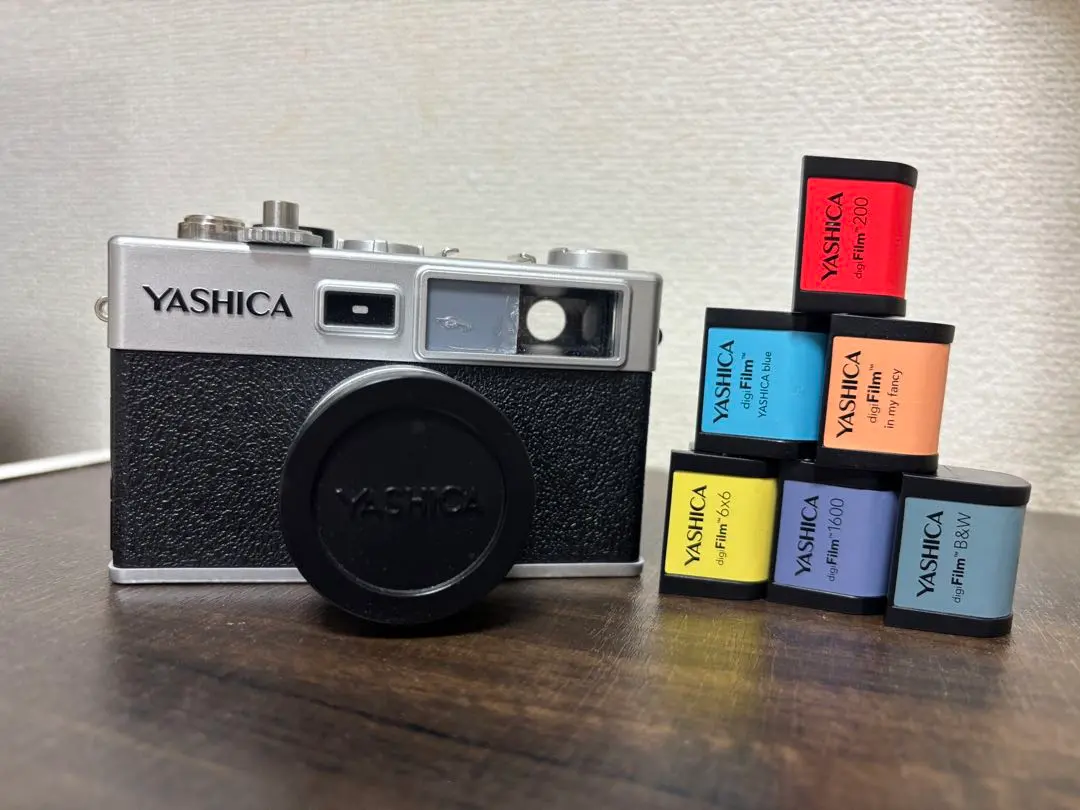 Thumbnail of YASHICA digiFilm Y35 - 6 Film Rolls