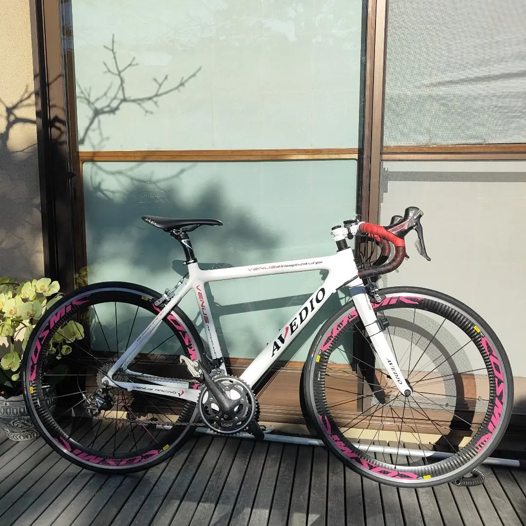 自転車本体 AVEDIO VENUS SL エヴァディオ・ヴィーナスSL 日本の技術者が産んだ超剛性