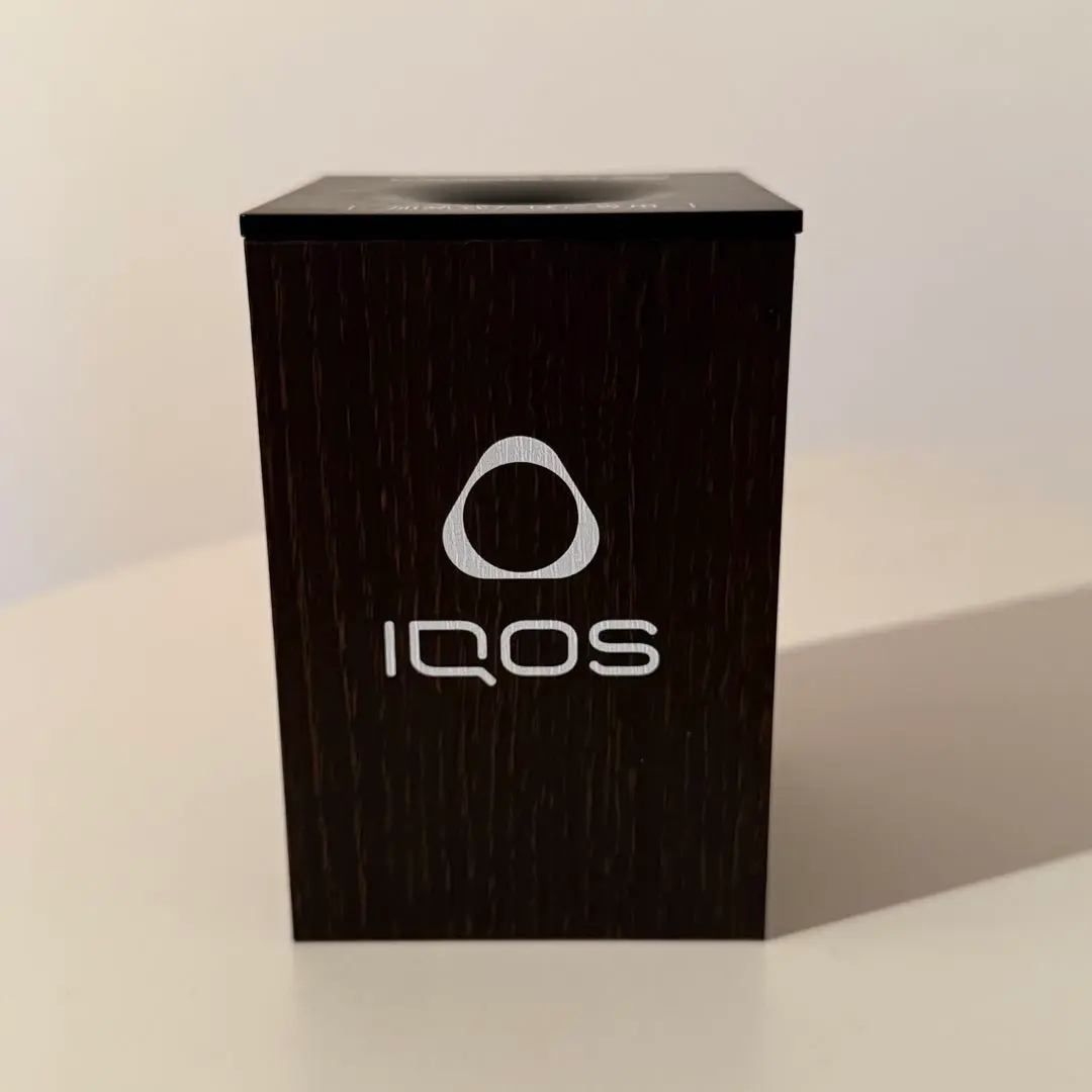 【ラプンツェル^ ^】iQOS 吸殻入れ 灰皿 非売品 9台 ラプンツェル^ ^様専用】iQOS 吸殻入れ 灰皿 非売品 9台