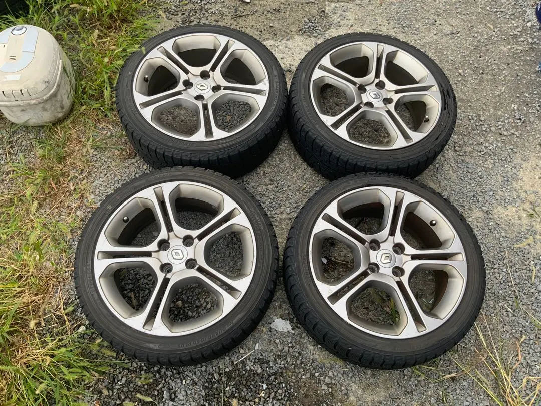 ルノー　ルーテシア4 RS スタッドレスタイヤ　ホイール　4本セット 楽天市場】ルノー ルーテシア（スタッドレスタイヤ・ホイール