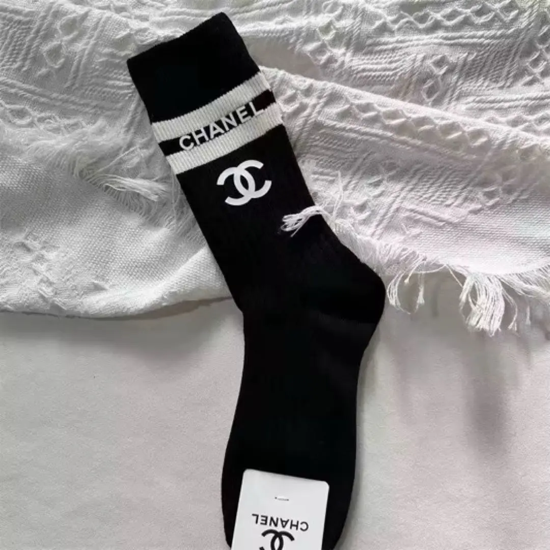 2025年最新】CHANEL レディース ソックスの人気アイテム - メルカリ