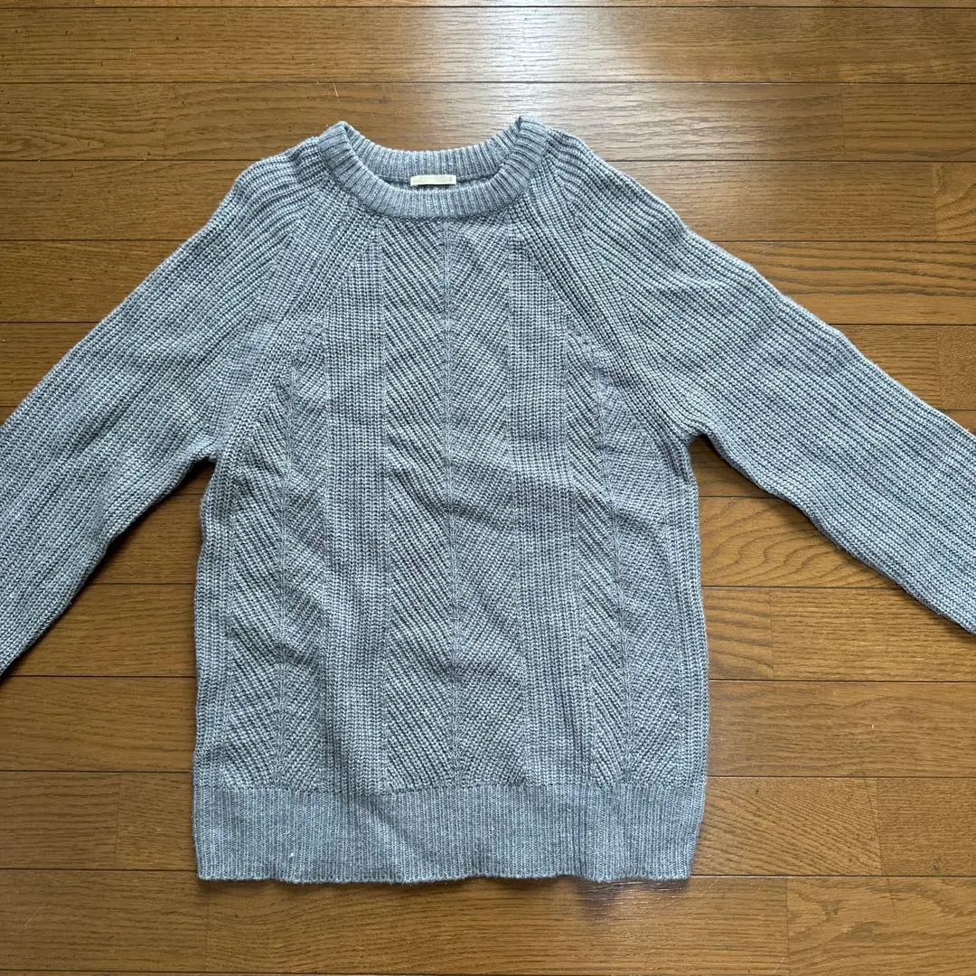 Thumbnail of GU Men's Sweater, Size S, Gray
