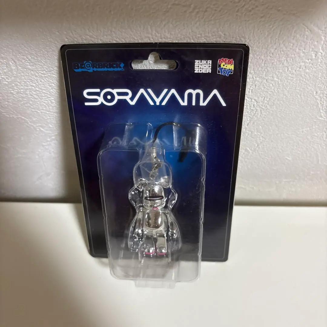 2G 限定 超合金 ベアブリック BE@RBRICK × SORAYAMA！！ 超合金BE@RBRICK HAJIME SORAYAMA GOLD | M+ Shop | M+ Museum