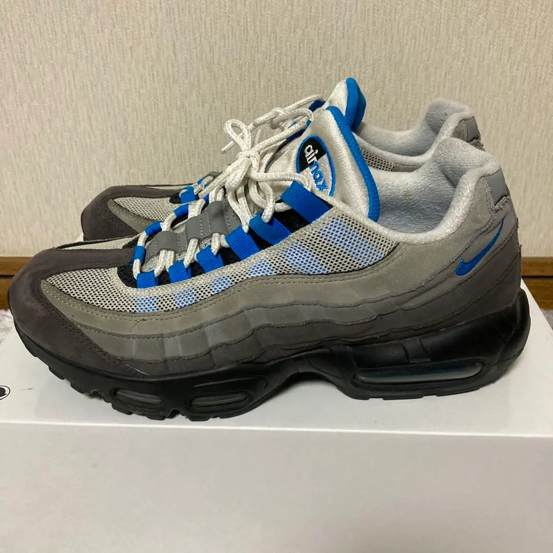 Amazon | [ナイキ] エアマックス 95 AIR MAX 95 CRYSTAL BLUE wht/crystal blu スニーカー  クリスタルブルー グラデーション 25.5cm(US7h) [並行輸入品] | NIKE(ナイキ) | スニーカー