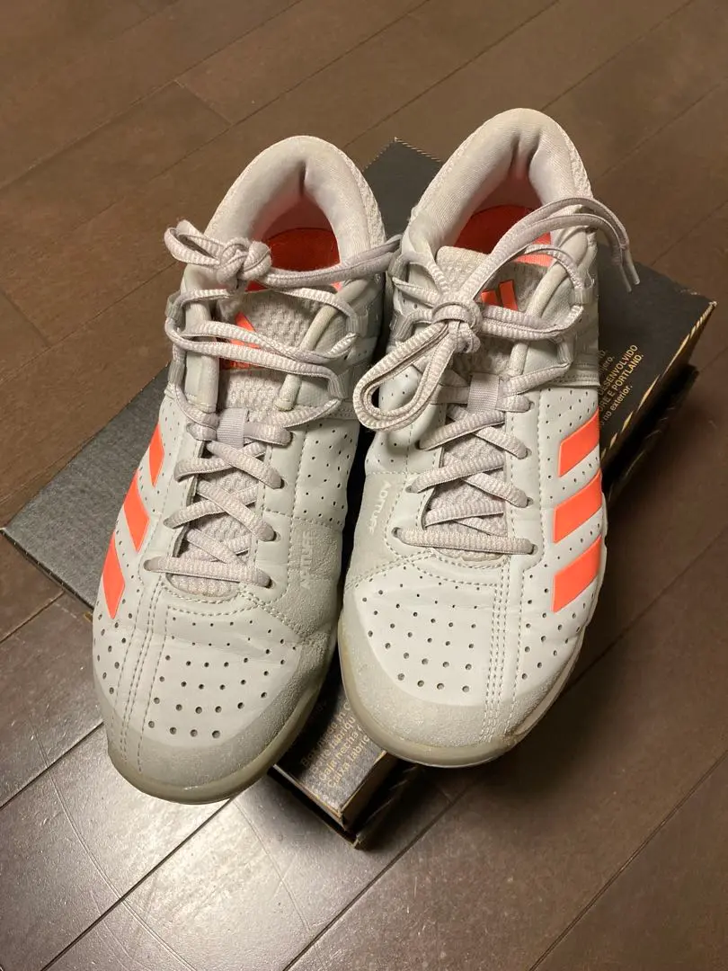 adidas 新色 ヴフト P8 アディダス バドミントンラケット WUCHT