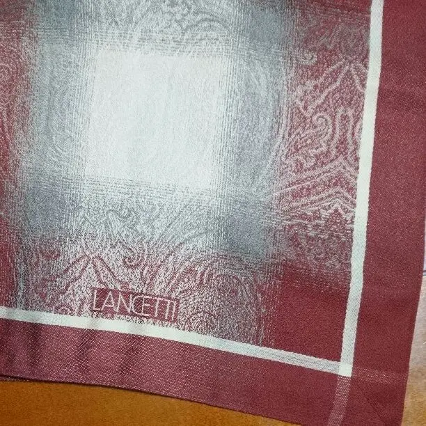 【中古/美品】群言堂　ウール縮絨格子ストール　赤ピンク 中古/美品】群言堂 ウール縮絨格子ストール 赤ピンク