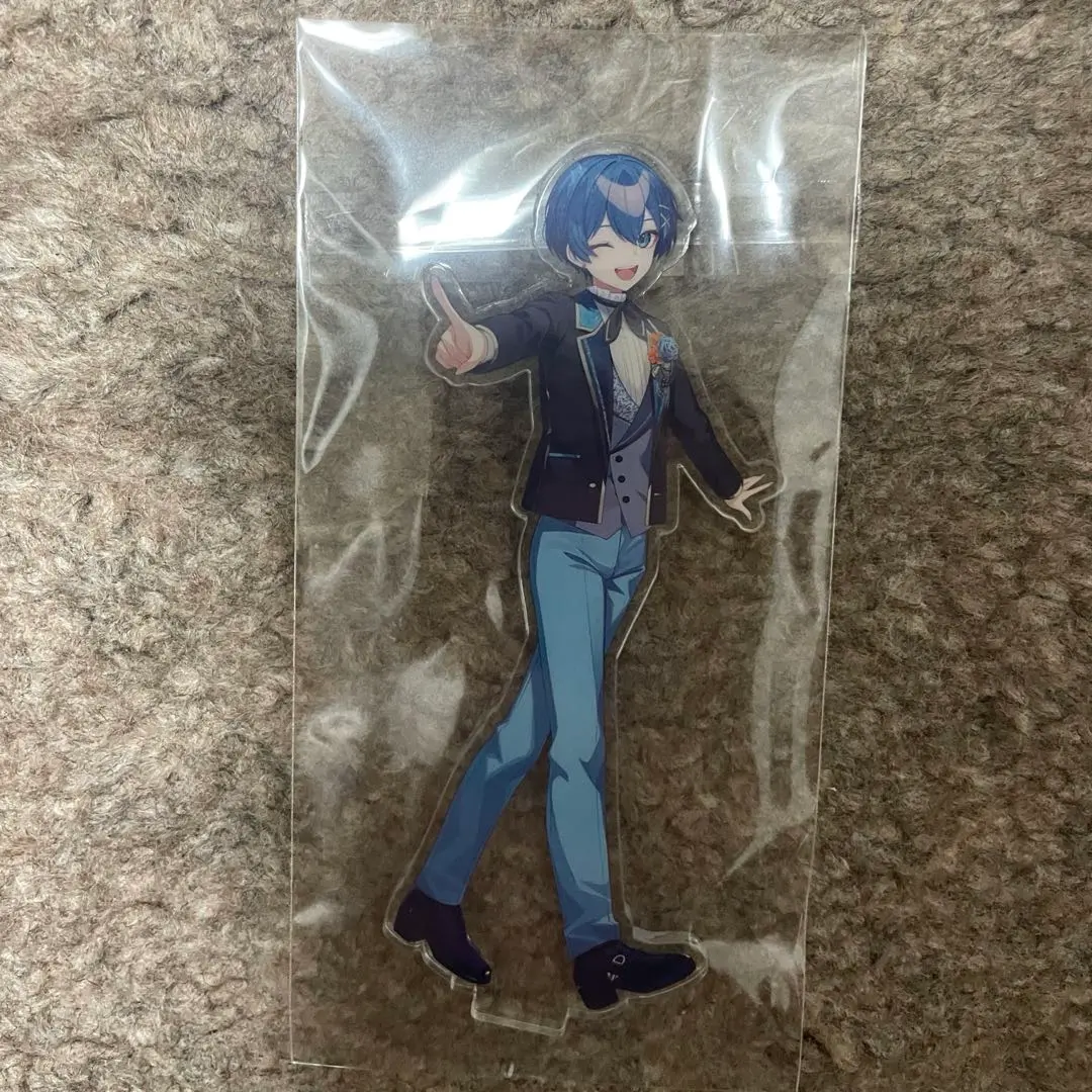 Thumbnail of Chigusa-kun acrylic stand