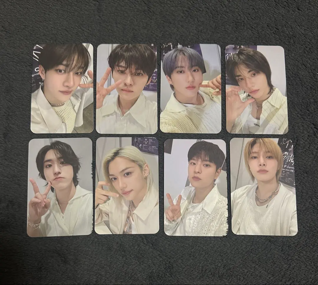 Thumbnail of Stray Kids JPFC renewal benefits trading card set (complete)