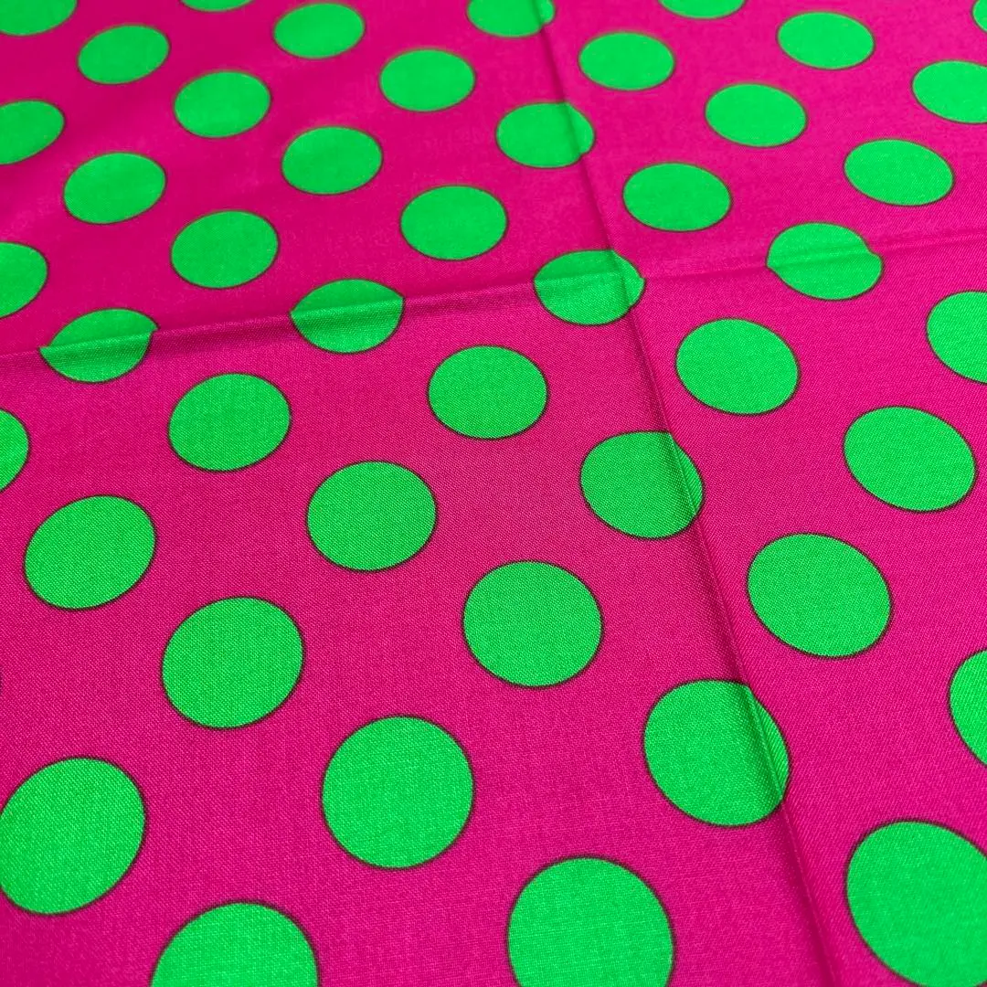 水玉圖案 圓點花紋 手工製作 零碼布料 布料 的縮圖