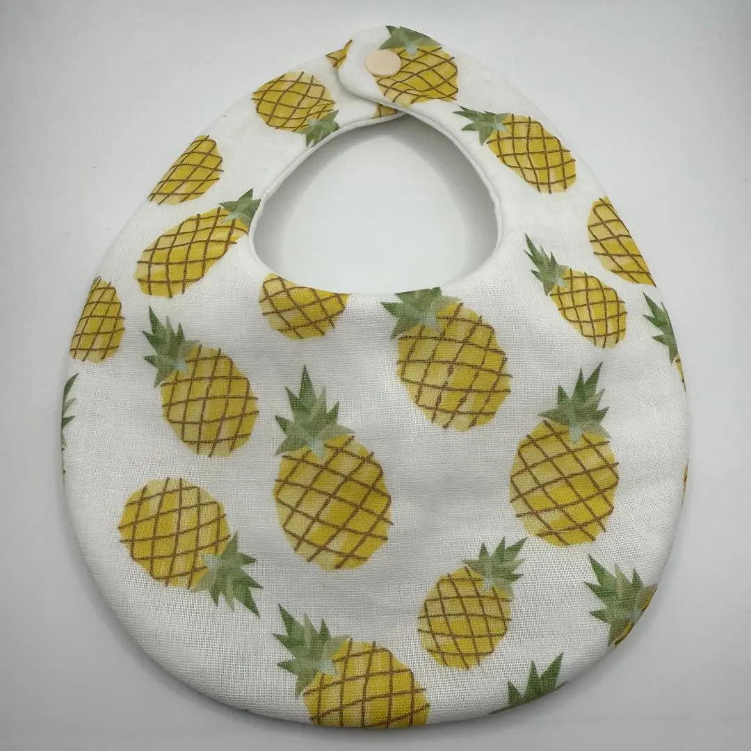 1012. 手工製作圍兜 的縮圖