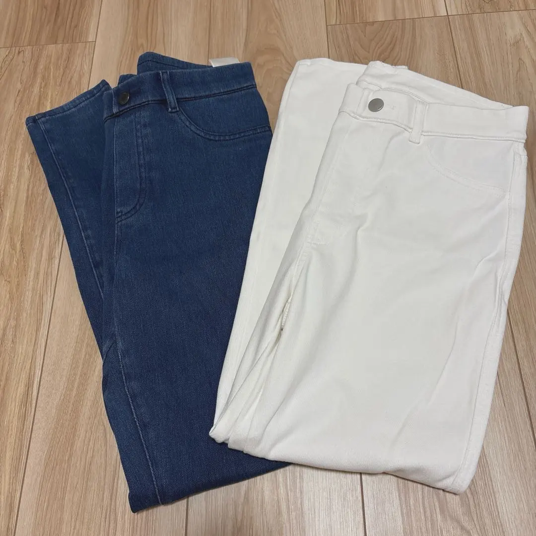 Thumbnail of (Price reduced) Denim leggings and white leggings set