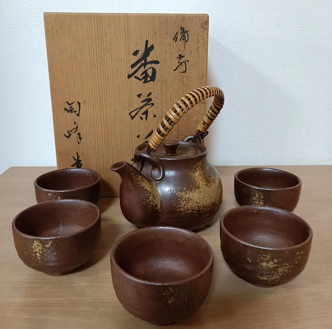 Thumbnail of Kimura Touhou's Bizen ware tea set for bancha (coarse tea), tea utensils, kyusu (teapot), teacups