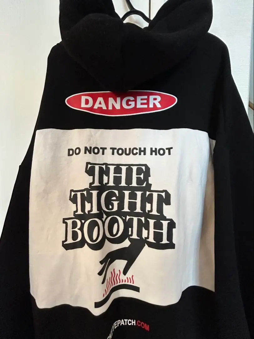 blackeyepatch x tightbooth コラボパーカー タイトブース x ブラックアイパッチのコラボカプセルがリリース