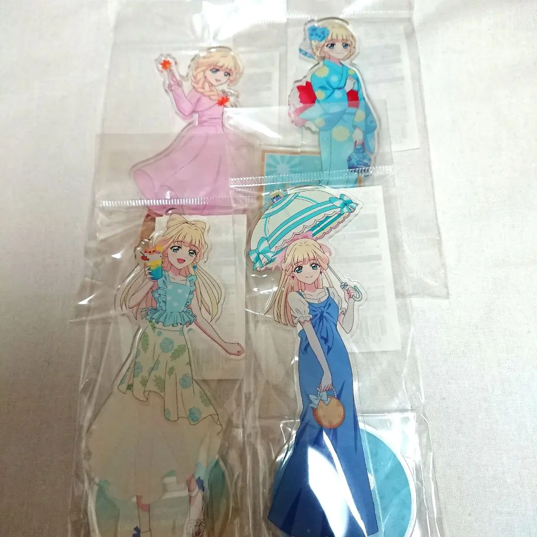 Thumbnail of Precure acrylic stand: Yukishiki Yuki, Rain, Momiji, Yukata, Resort