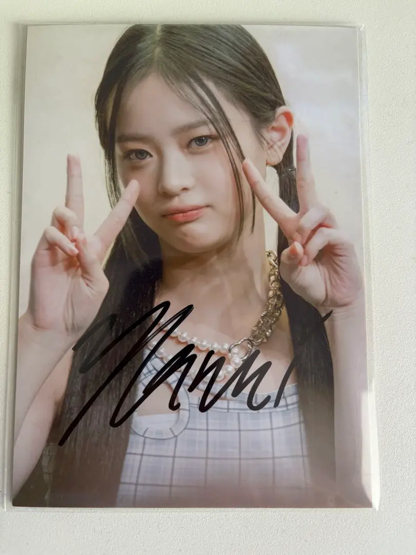 NJZ newjeans 直筆サイン セール中…ニュージーンズ直筆サイン最新公式カード写真…NJZ