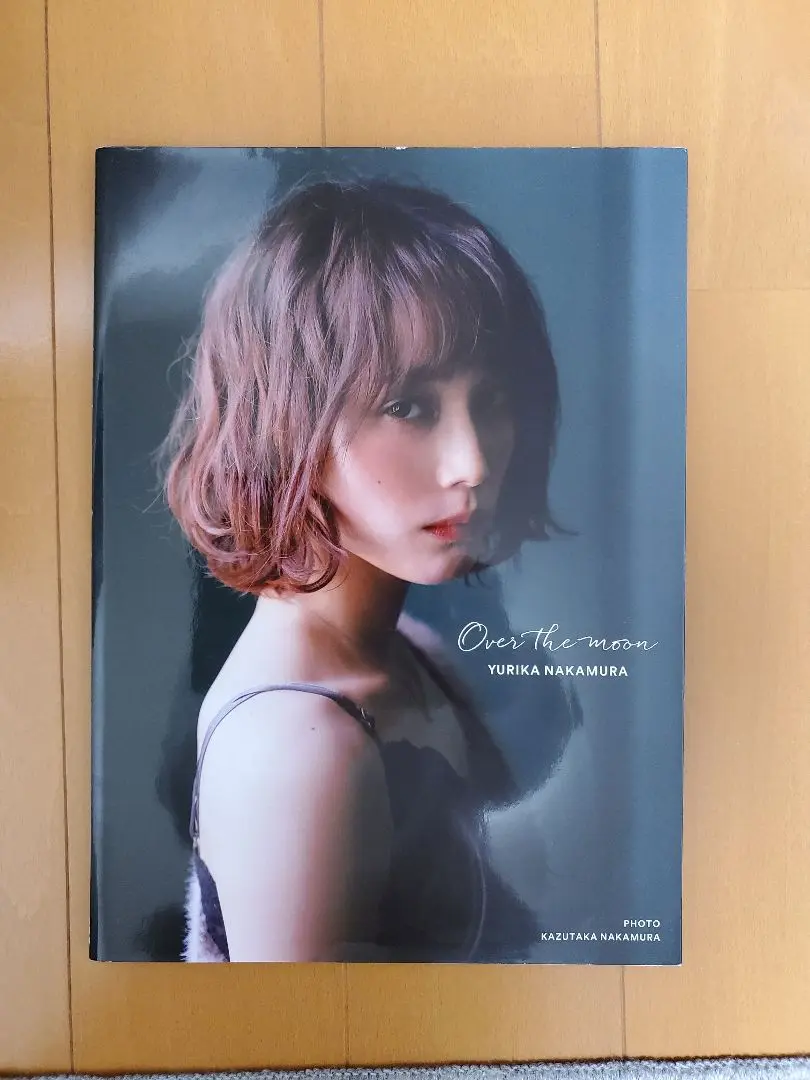 中村ゆりか 直筆サイン入りポスター おまけ付き 台湾 台北限定 2025年最新】中村ゆりか 写真集の人気アイテム - メルカリ