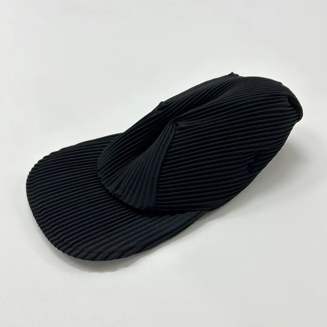 PLEATS CAP – isseymiyake.com