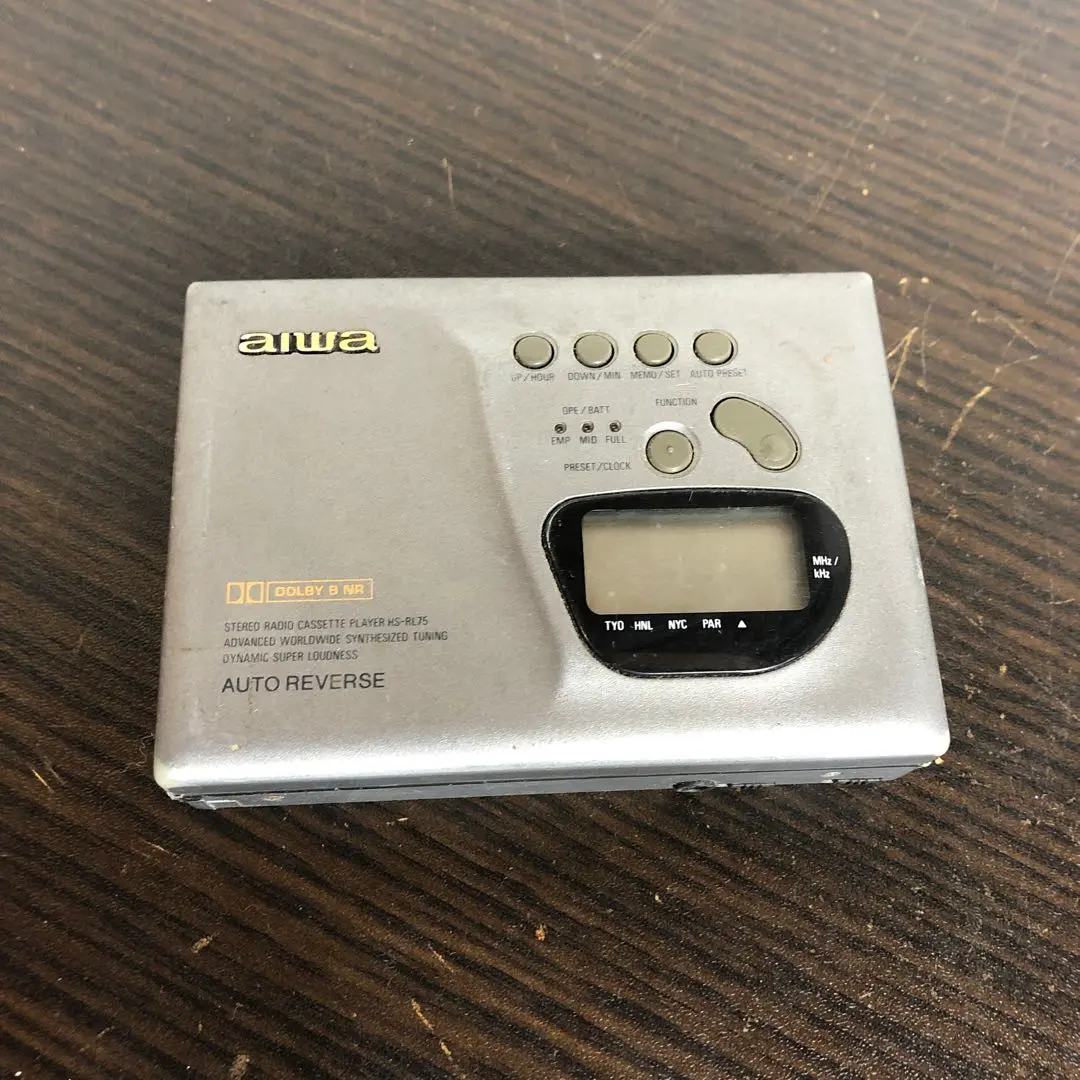 アイワ カセットウォークマン HS-RL75 通電確認済み レア 希少品 y2k アイワ カセットウォークマン HS-RL75 通電確認済み レア 希少品