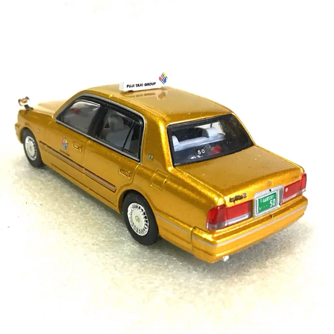ガリバー 1/64 金のフジタクシー クラウンセダン 完成品 g6bh9ry Amazon | ガリバー 1/64 金のフジタクシー クラウンセダン 完成
