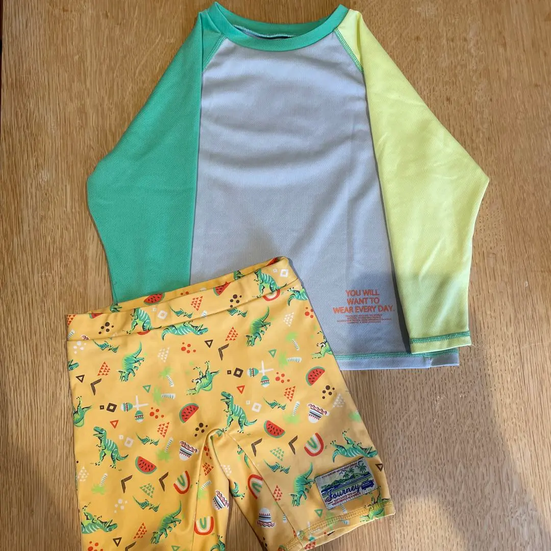 Thumbnail of Swimsuit Set 110cm Rainbow Dinosaur Pattern Rash Guard Amphibious