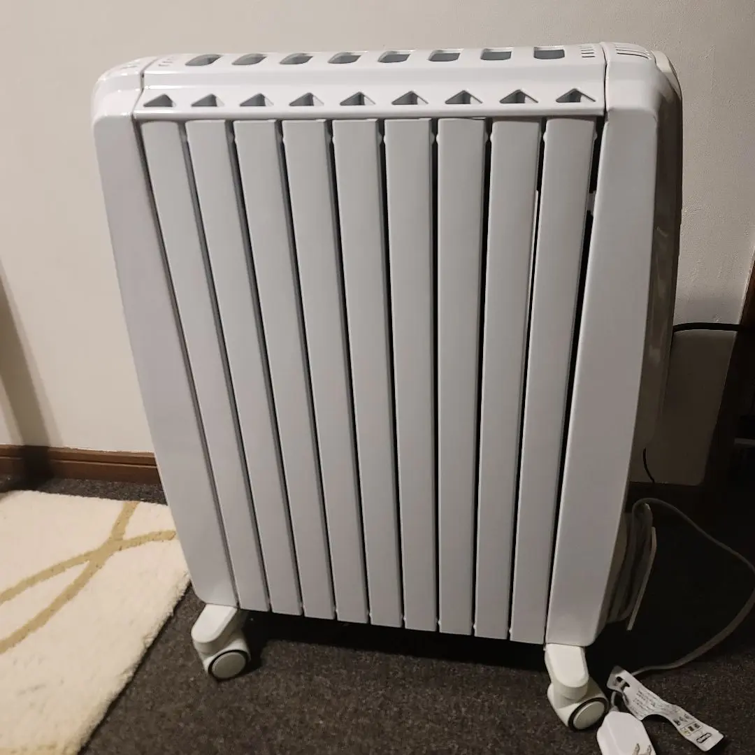 【最終お値下げ】ほぼ未使用品【デロンギ 】オイルヒーター DDQ0915-WH 2025年最新】delonghi ddq0915-whの人気アイテム - メルカリ