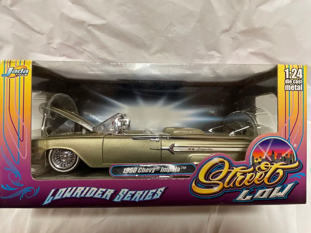 1/24 JADA 1960 CHEVY IMPALA シボレー インパラ 銀 シルバー