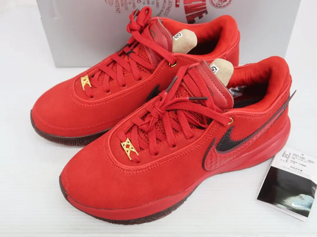 レブロン x リバプール FC 上下 セットアッ NBA LBJ コラボプ LeBron James × Liverpool FC | NIKE（ナイキ） | サッカー