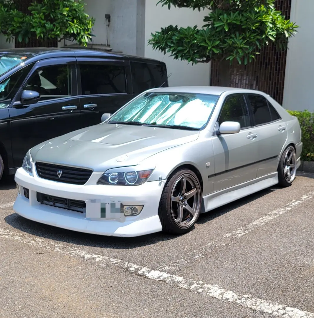 引き取り希望 アルテッツァ純正リアバンパー+ハーフエアロ