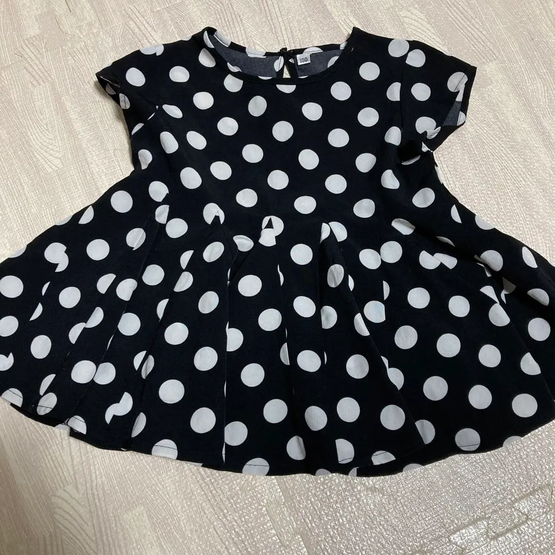 美品⭐︎水玉圖案 圓點花紋 短袖女童上衣 100cm 的縮圖