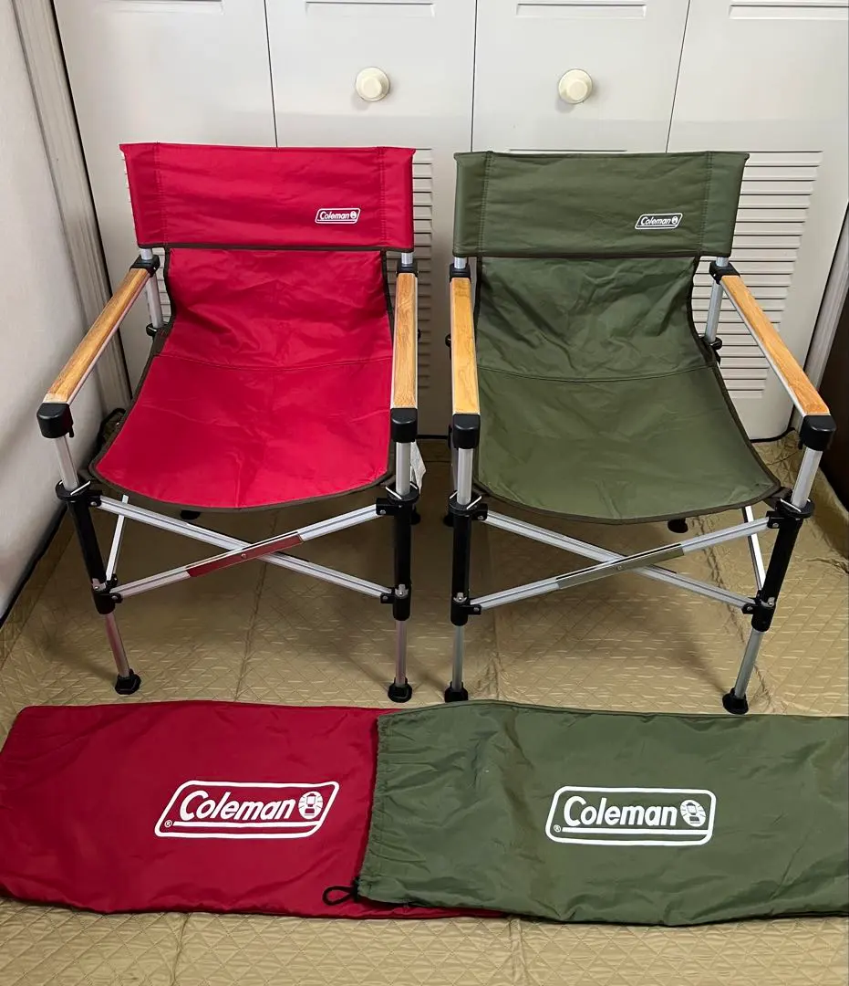 Coleman 2WAYキャプテンチェア 2脚セット　コールマン　赤　緑 コールマン ツーウェイキャプテンチェア 赤＆緑の2脚セット 2脚