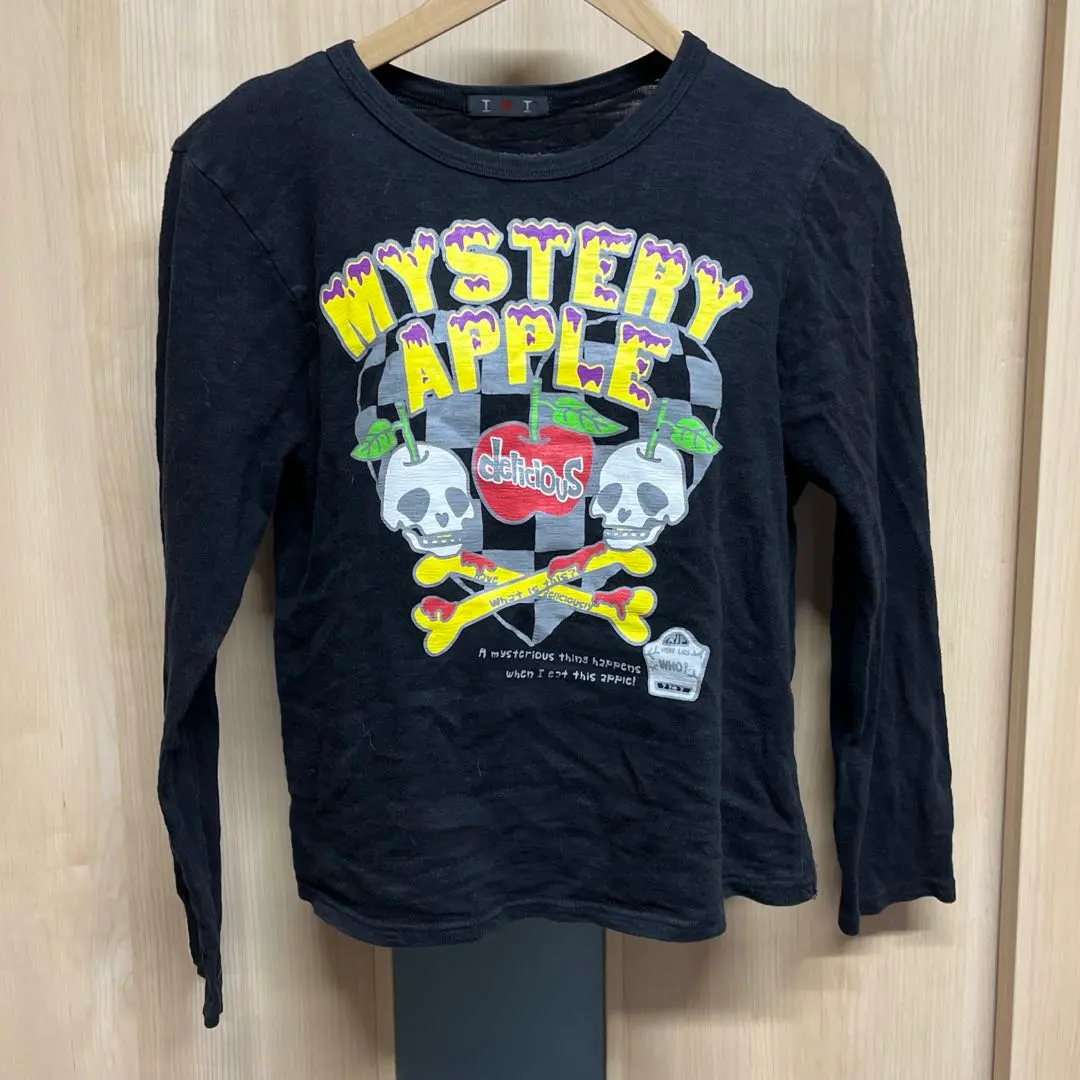 Thumbnail of Skull pattern long-sleeved T-shirt