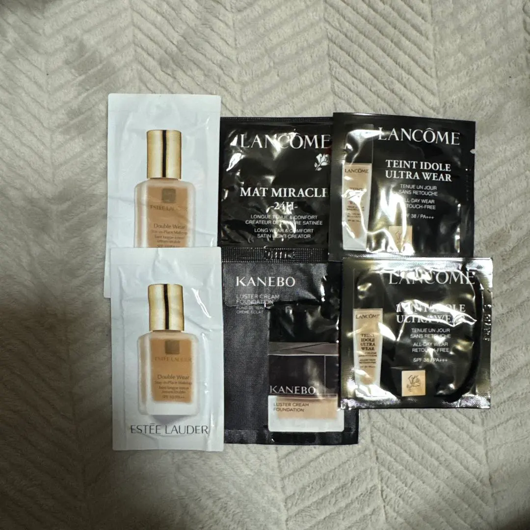 粉底試用套裝 的縮圖