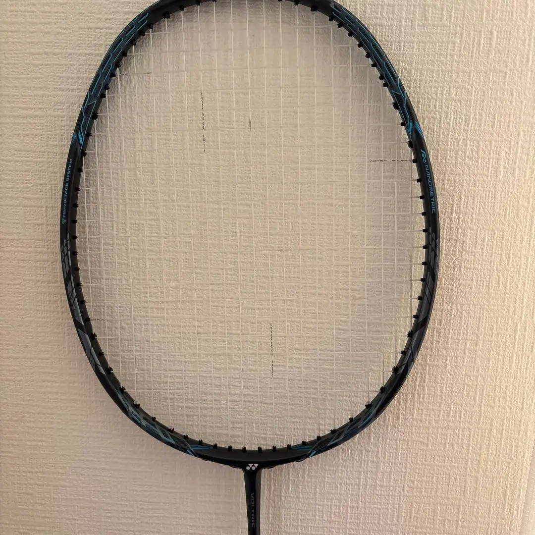 【値下げ】【超美品】YONEX ボルトリックｚフォース2 3U5 希少】VOLTRIC Z-FORCE 2 ボルトリック Zフォース2（ボルト