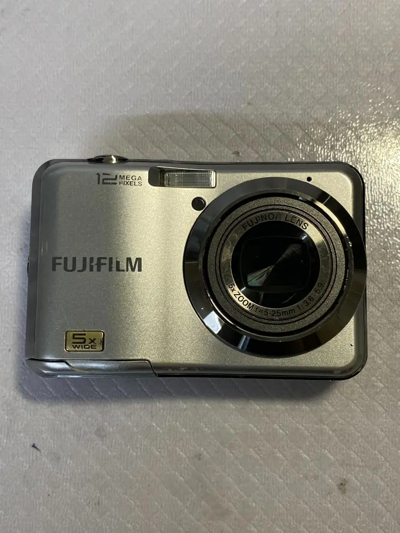 ◆FUJI FILM FinePix AX200　シルバー　動作品 Amazon.com : Fujifilm FinePix AX200 12 MP Digital Camera