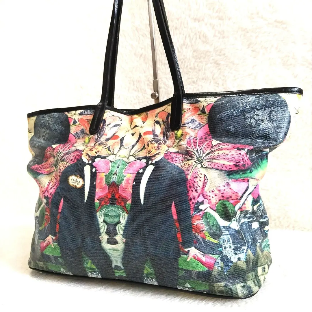 希少・美品FURLA TALENTHUB トートバッグ アリスインワンダーランド 希少 FURLA TALENTHUB トートバッグ アリスインワンダーランド