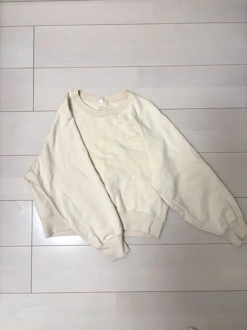 Thumbnail of 【Excellent Condition】UNIQLO Cream Colored Sweatshirt S Size High Waist