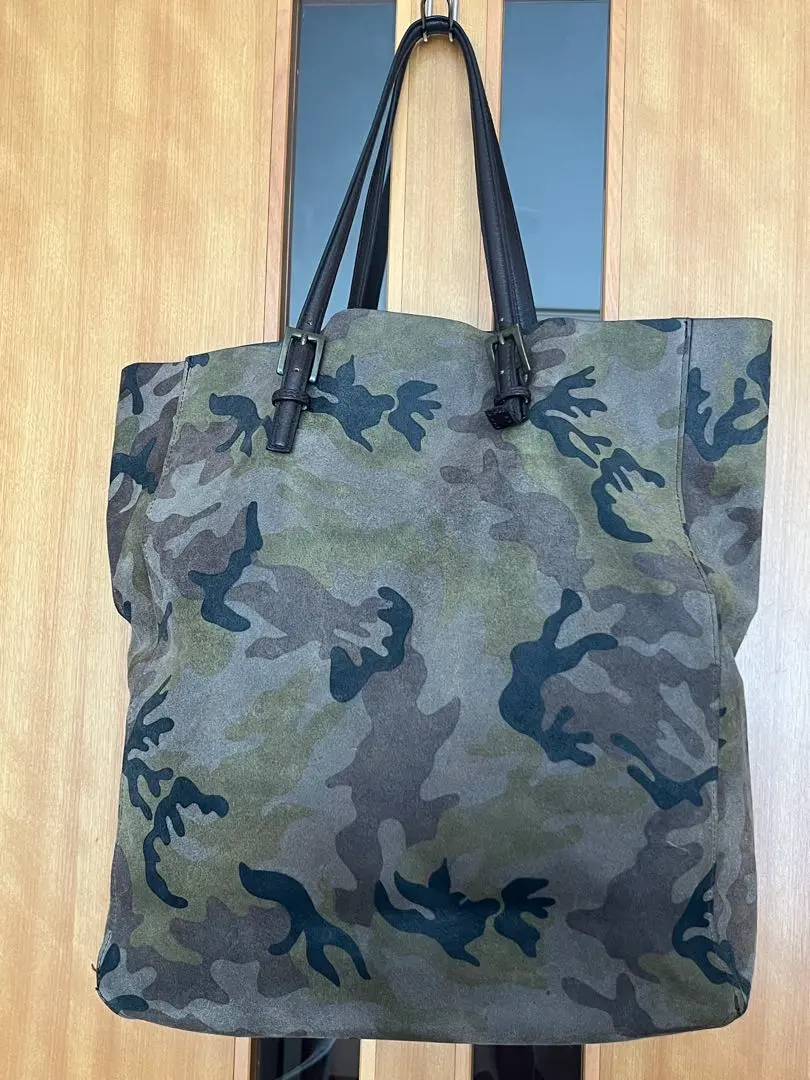 Thumbnail of Amantes Amentes Camouflage Tote Bag