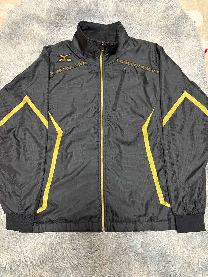 Thumbnail of (Excellent Condition) Mizuno Pro Windbreaker, Size M, Black/Gold
