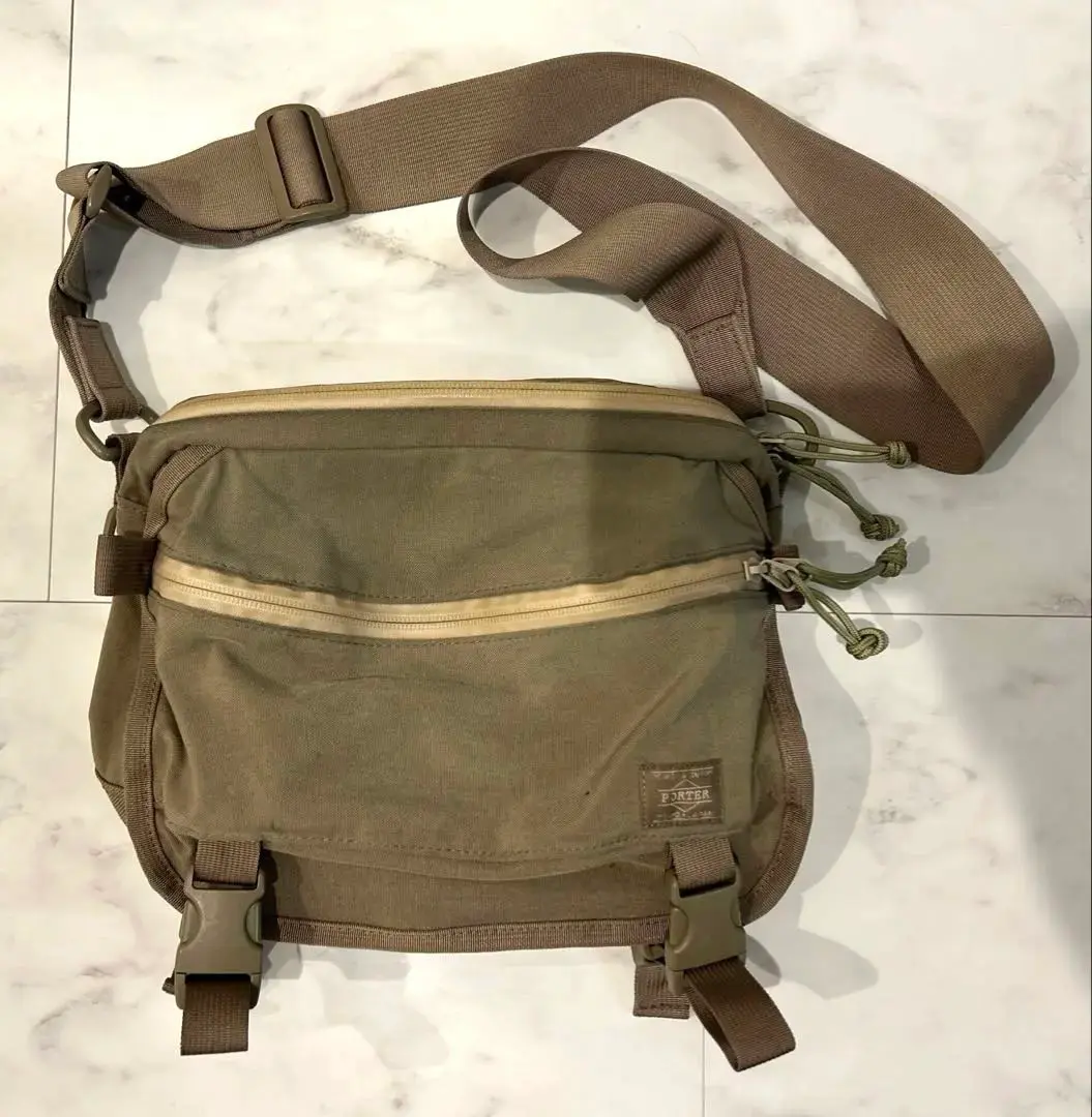 希少 極美品 ポーター クランカーズ ショルダーバッグ S ベージュ ナイロン ポーター クランカーズ ショルダーバッグ S ベージュ