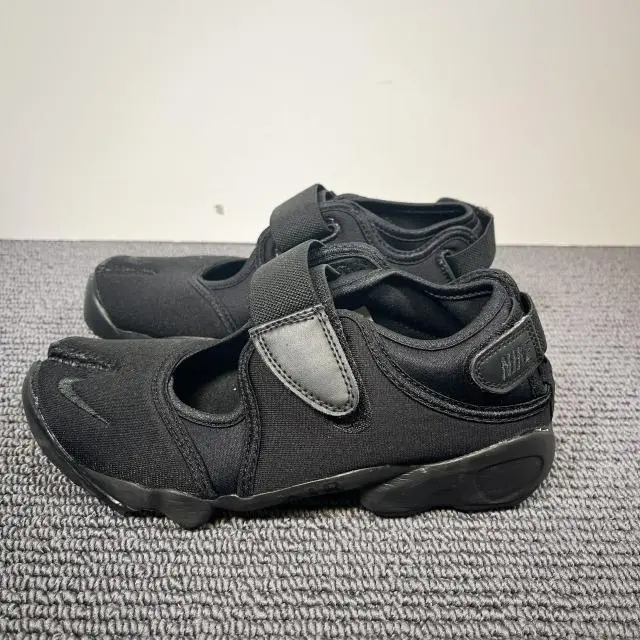 NIKE・ナイキ/エアリフト・オールブラック/25cm 新品 NIKE ナイキ エアリフト オールブラック 25センチ