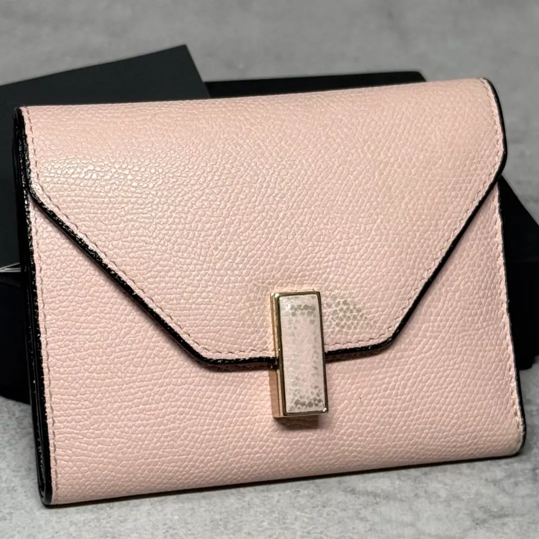 2025年最新】Valextra 三つ折り財布の人気アイテム - メルカリ