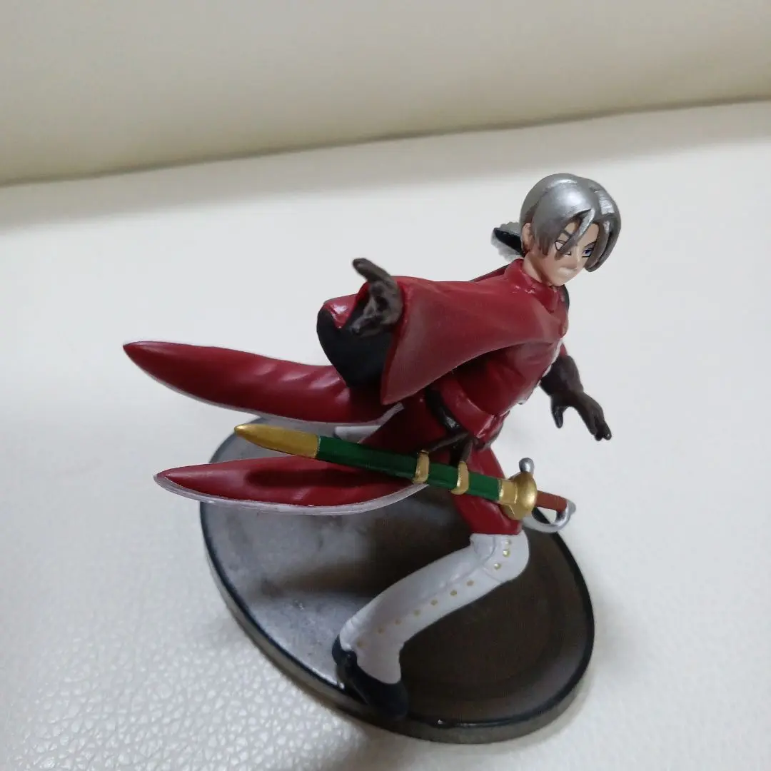 【未開封】ドラゴンクエストⅧ フィギュア　ククール　彩色 2種 Amazon.co.jp: ドラゴンクエストVIII PLAY ARTS ククール(PVC