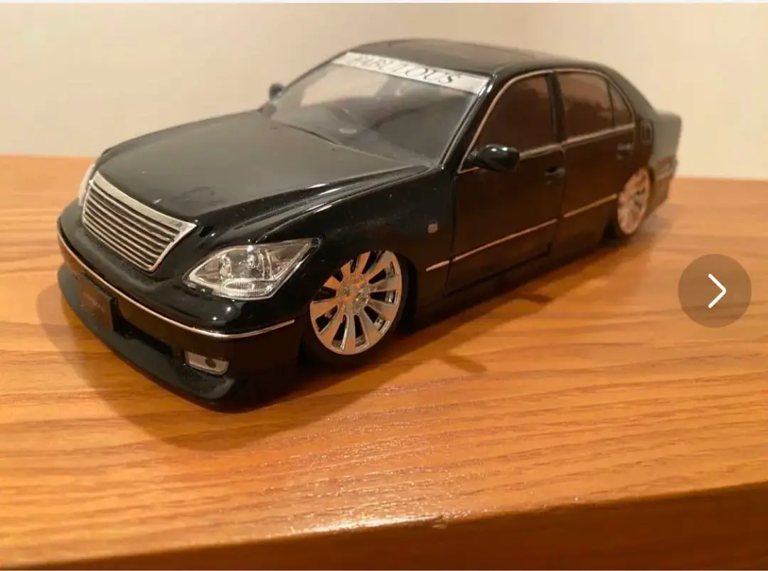 1/24 ホットワークス　トヨタセルシオ　絶版　レア 71r+9sJIqxL._UF350,350_QL80_.jpg